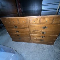 Ethan Allan Maple Birch Dresser