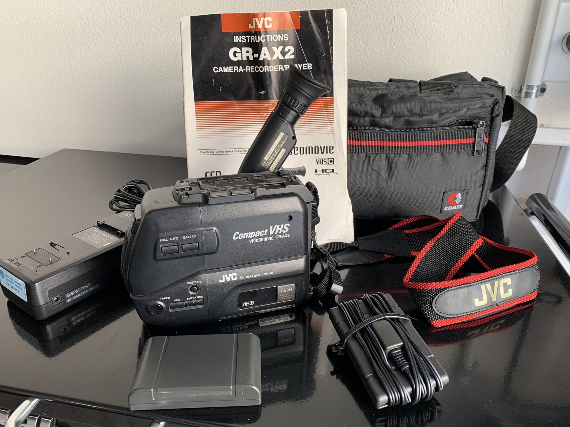 JVC GR-AX2 Compact VHS Video Camera Camcorder