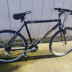 Cannondale Mountain Bike