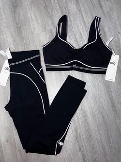 A lo Yoga set