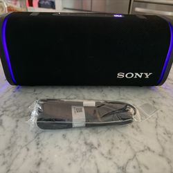 Sony Ult Field 5 Bluetooth Speaker with Charger and Strap