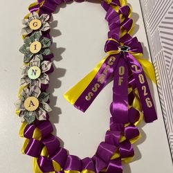 Graduation leis