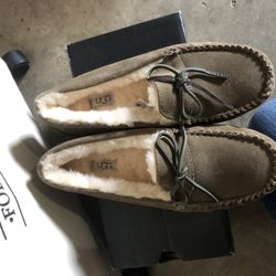 Uggs Size 9 New 