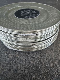 Aubrey gray antiqued plate