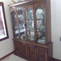 What In China Cabinet With Glass Doors And Light