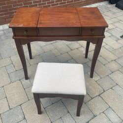 Vanity Two Piece Set