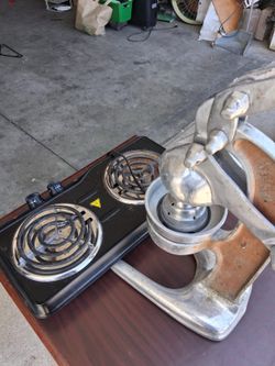 Electric stove and juicer