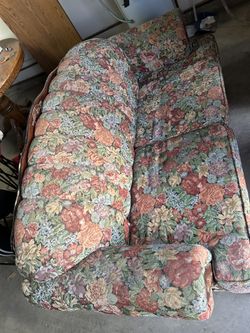 Free Couch And Love Seat 