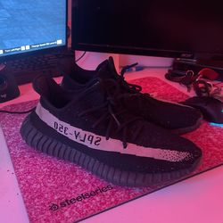 Yeezy 350 Oreos