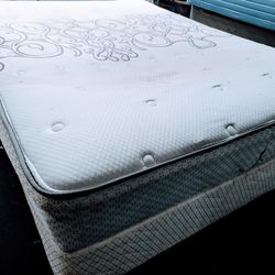 Queen mattress 11" Posturepedic and box spring. Free delivery same day.