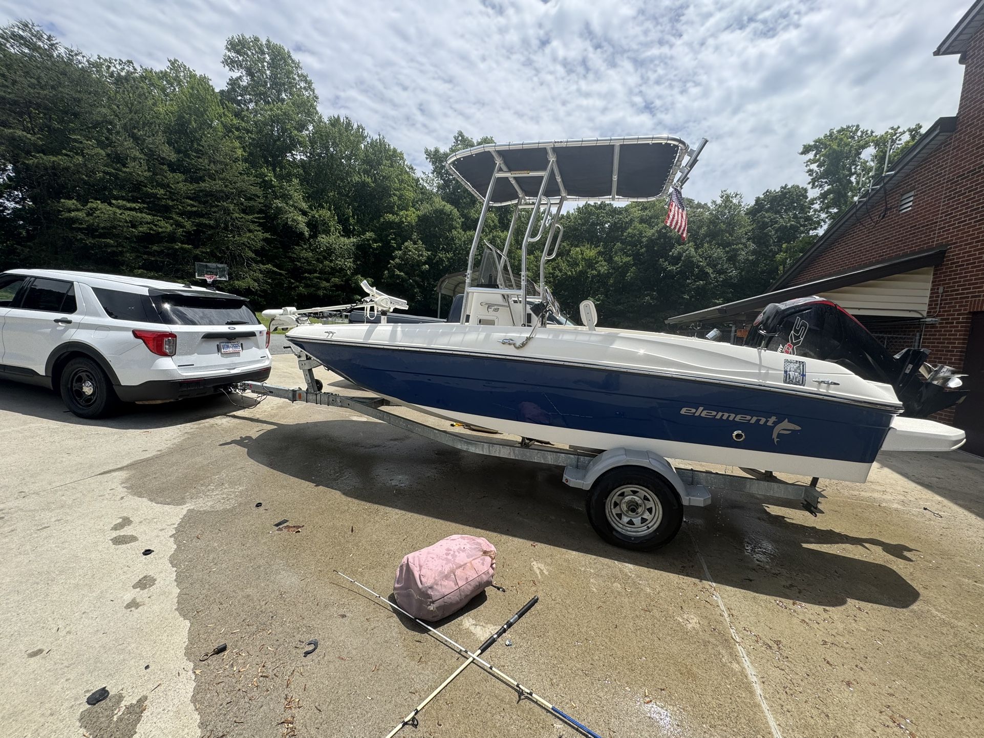 2018 Bayliner F18