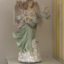Angel  Statue