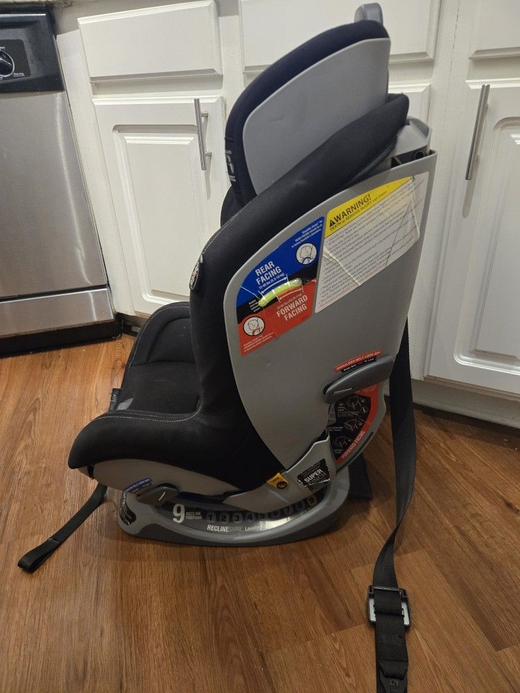 Chicco NextFit Zip Convertible Car Seat