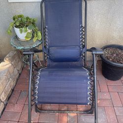 Zero Gravity chairs