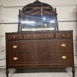 Vintage Solid Wood Dresser With Mirror