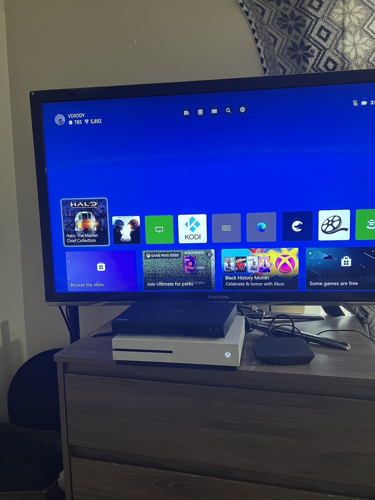 Xbox One S