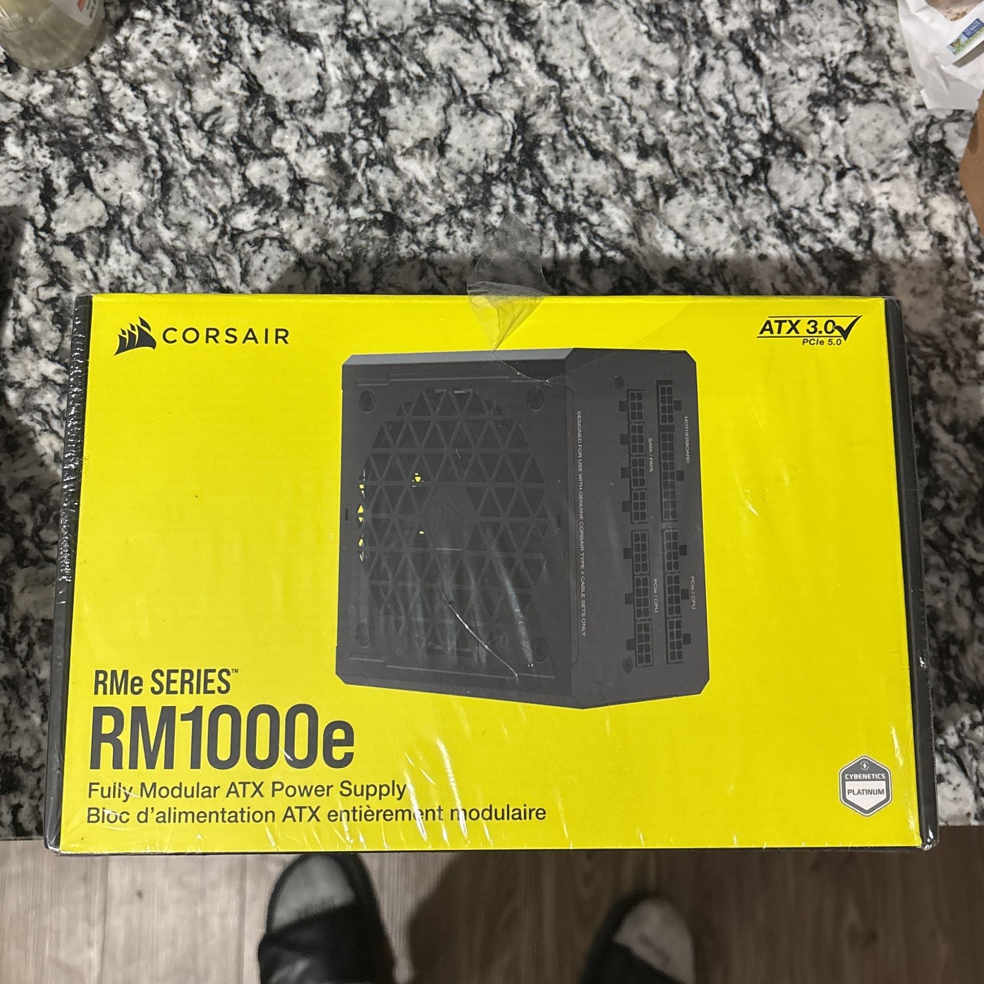 RMe Seriesâ„¢ RM1000e Fully Modular Low-Noise ATX Power Supply