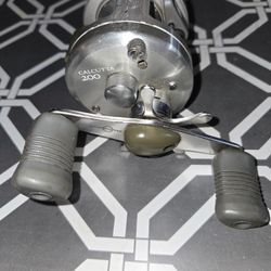 Shimano Calcutta 200 Local Pickup Only
