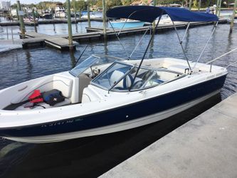 2005 Bayliner Boat