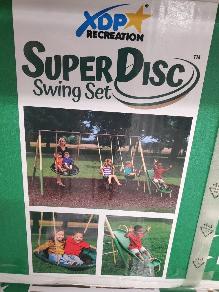 NEW SUPER DISC SWING SET, INCLUDES 2 ADJUSTABLE HIGH SWING, SUPER DISC SWING, 5 FOOT WAVE, AND PADDED LEGS