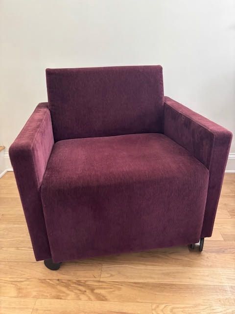 Preowned Steelcase Coalesse Lounge Chairs