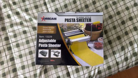 Pasta sheeter