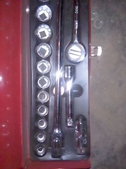 Husky  3/4 drive socket set