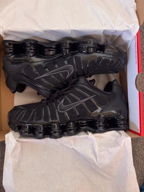 Black Nike Shox TL