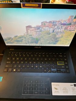 ASUS Laptop with NumberPad