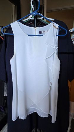 JLO Sleeveless Blouse