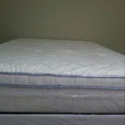 Queen Bed 