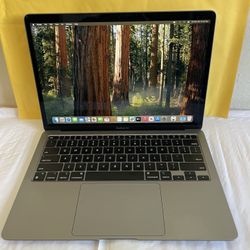 Apple MacBook Air 13 (2020 Model/ M1 chip) 8GB Memory 128GB storage great laptop  