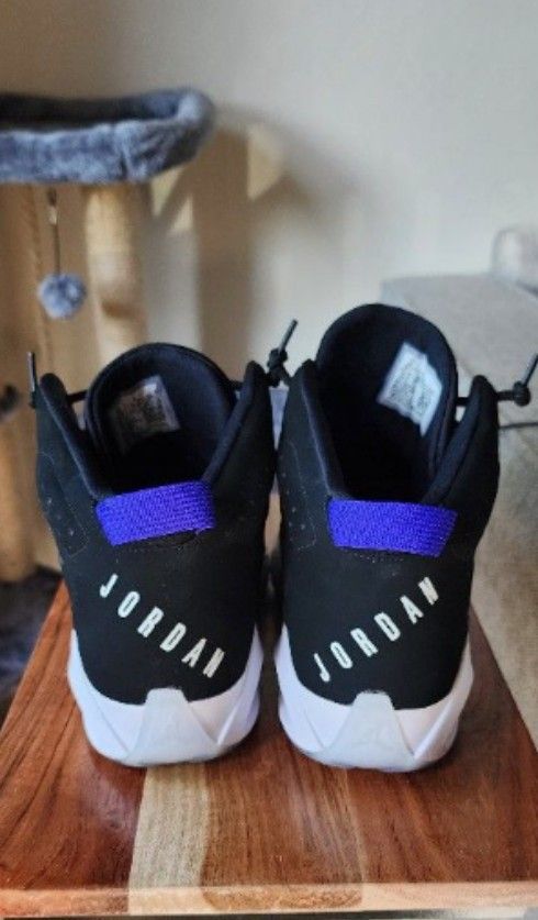 Jordan Liftoff Size 11