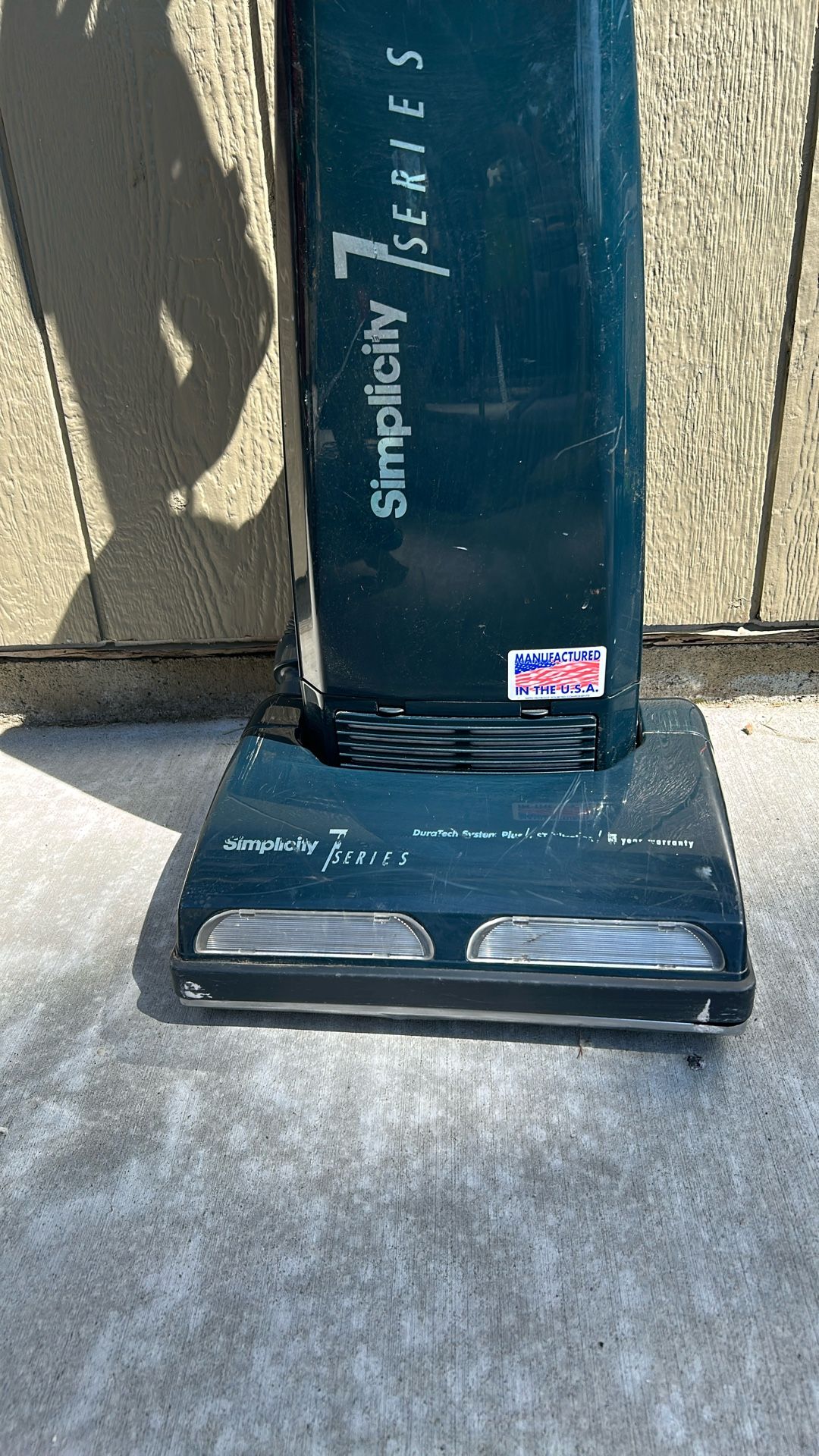 Vacuum Simplicity Series 7