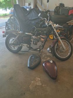 03 Yamaha V-Star for parts or whole