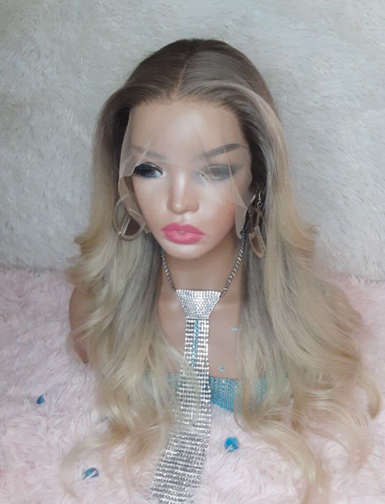 24 In Lace Front Ombre Platinum Blonde Natural