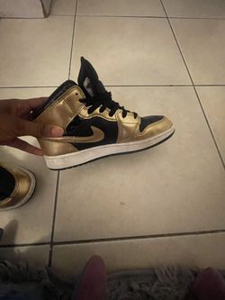 Jordan 1 Mid