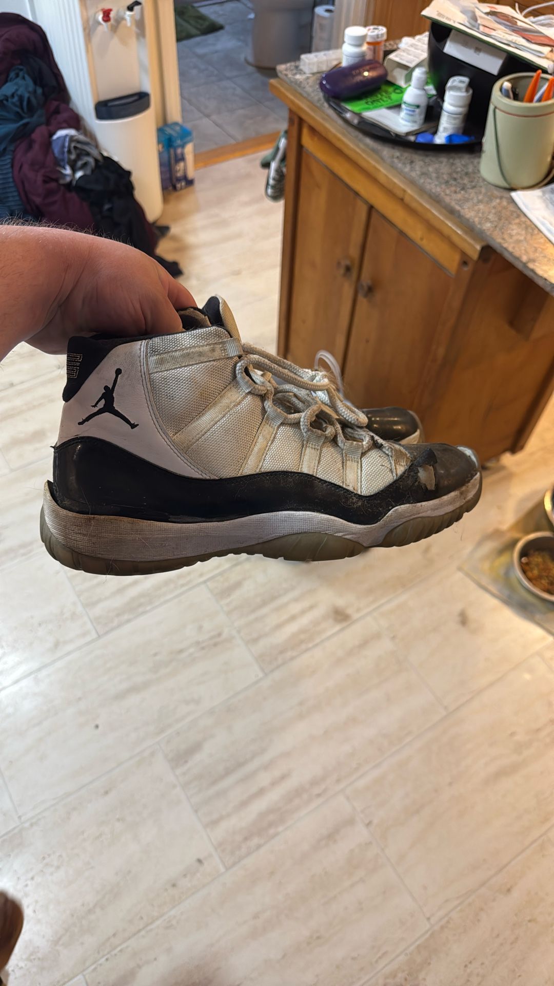 Jordan 11 Space Jams Used