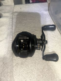 Bass Pro Mega Cast  MGT 10 HA  Right Hand