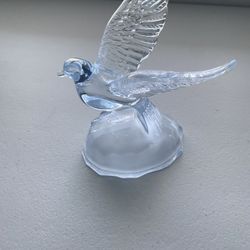 Genuine Lead Crystal Dove Figurine – Made in France