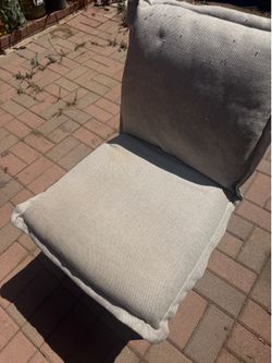 Comfortable Cushioned Chair – Sturdy & Cozy – Good Condition