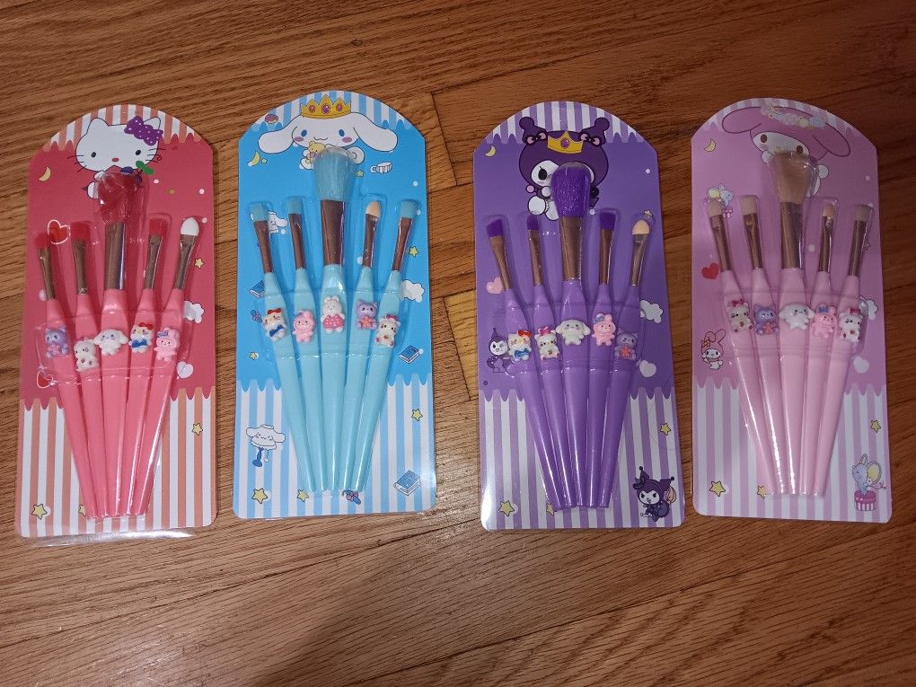 Makeup Brushes Sanrio