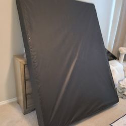 Box Spring Queen From Living Spaces 