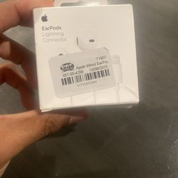 Apple wired Earbuds