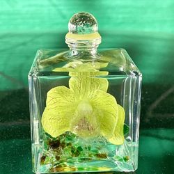 Glass Cube Vile, Sealed With Floating Orchid
