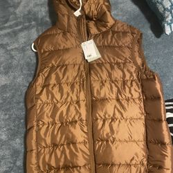 H&M Hooded Puffer Vest