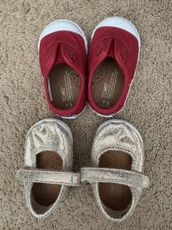 Toms baby shoes