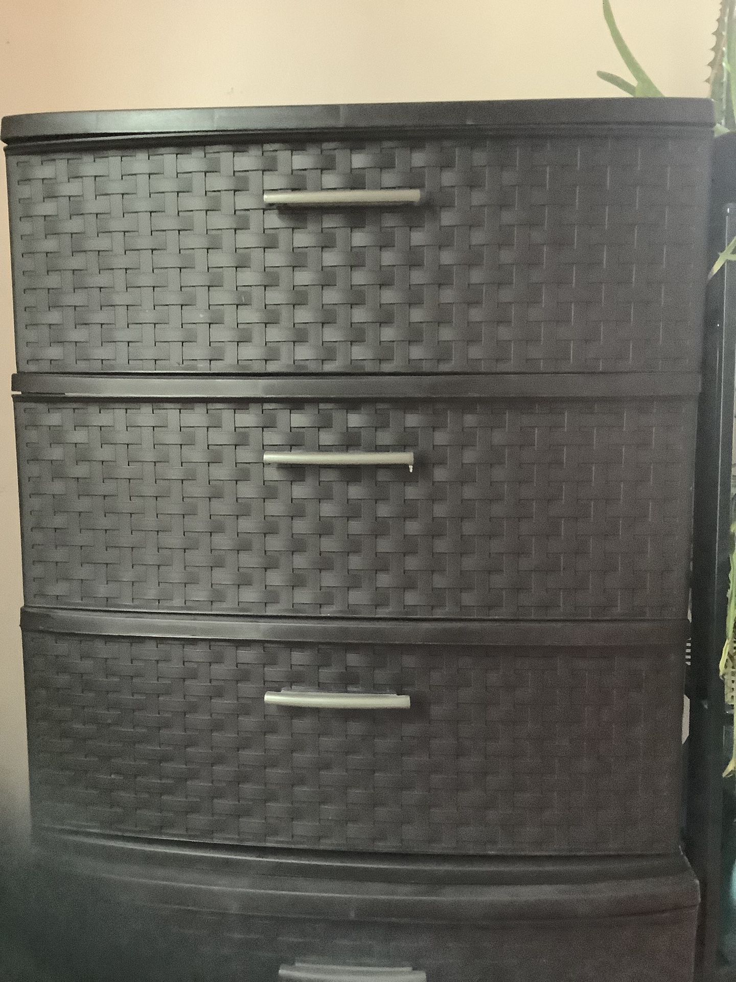 3 drawer plastic storage used