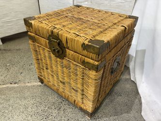 Chinoiserie Style Woven Wicker Cube Storage Chest