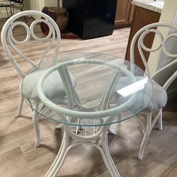 Charming White Rattan Bistro Table And 2 Chairs 